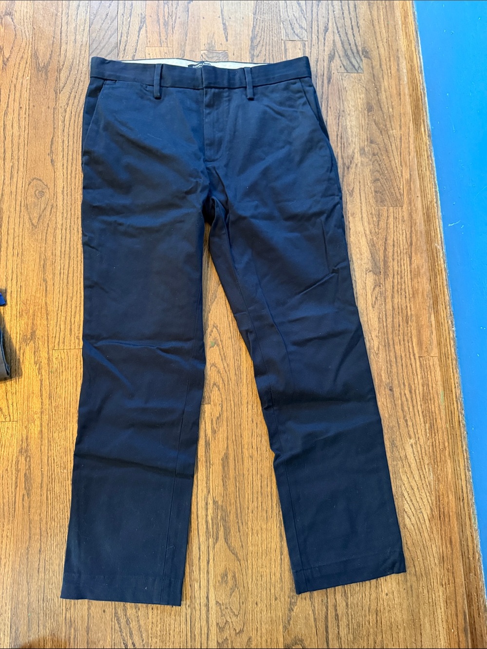 Banana Republic Navy Blue Men's Chino Pants